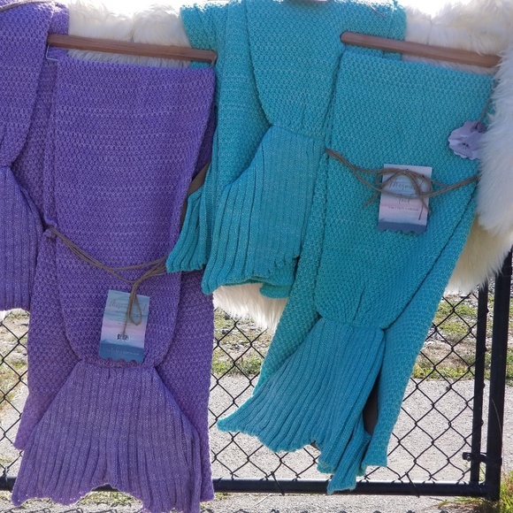 NWT Mermaid Tail knit Throw - Picture 4 of 8